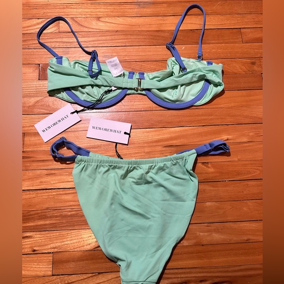 WeWoreWhat - Contrast Trim Bikini - M/L - Picture 3 of 6